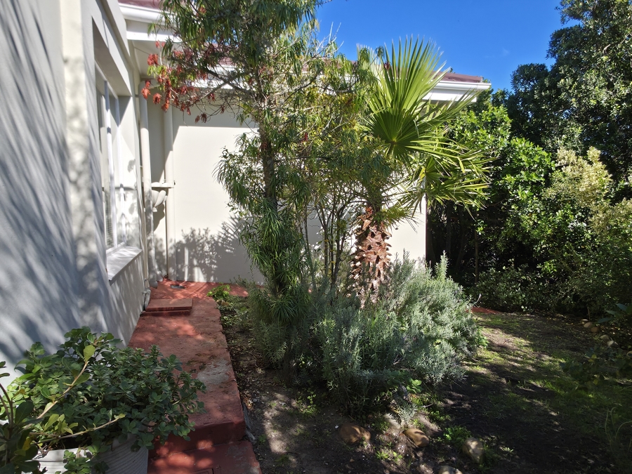 4 Bedroom Property for Sale in Paradise Beach Eastern Cape